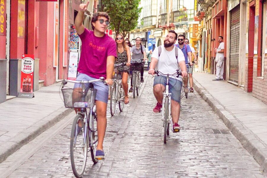 Seville: City Sightseeing and Local Culture Bike Tour - Where to meet and how the 3-hour ride is paced