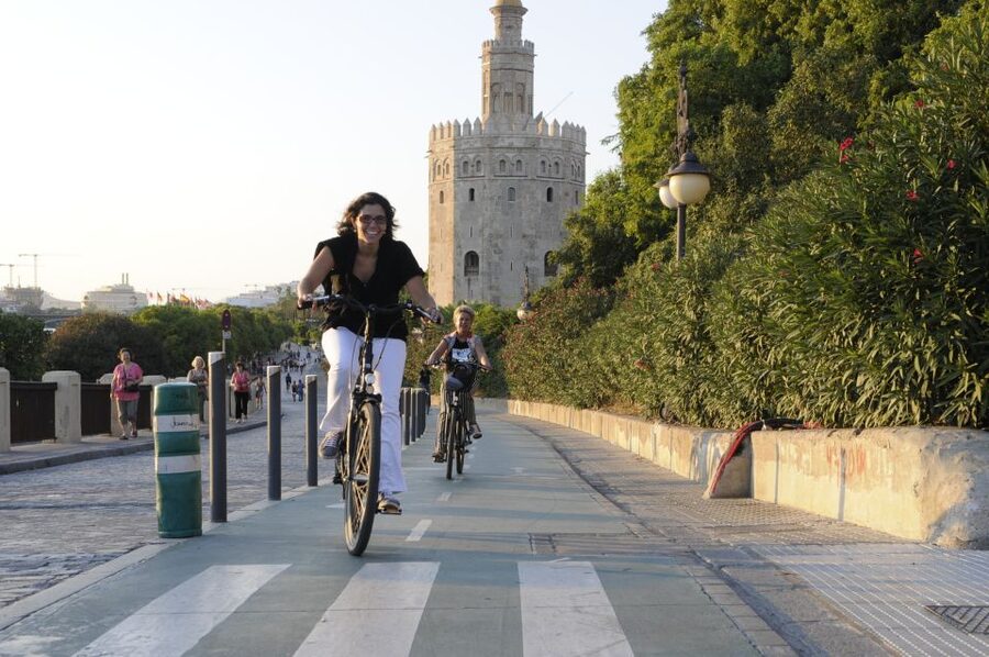 Seville: Electric Bike Tour in Small Group - Plaza de España and Maria Luisa Park: the pause that makes photos easy
