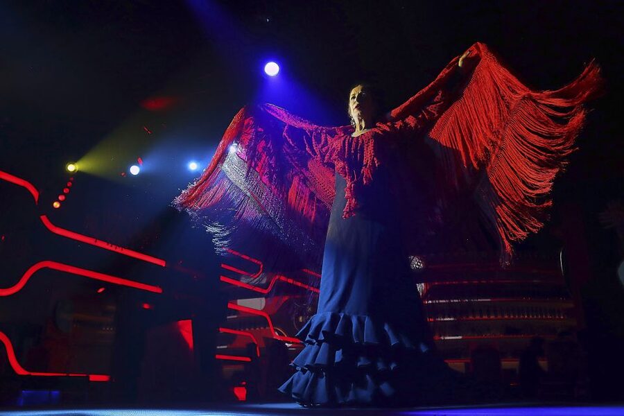 Seville: Flamenco Show Ticket at Tablao Flamenco Las Setas - Drinks and tapas: the sherry cocktail pairing works