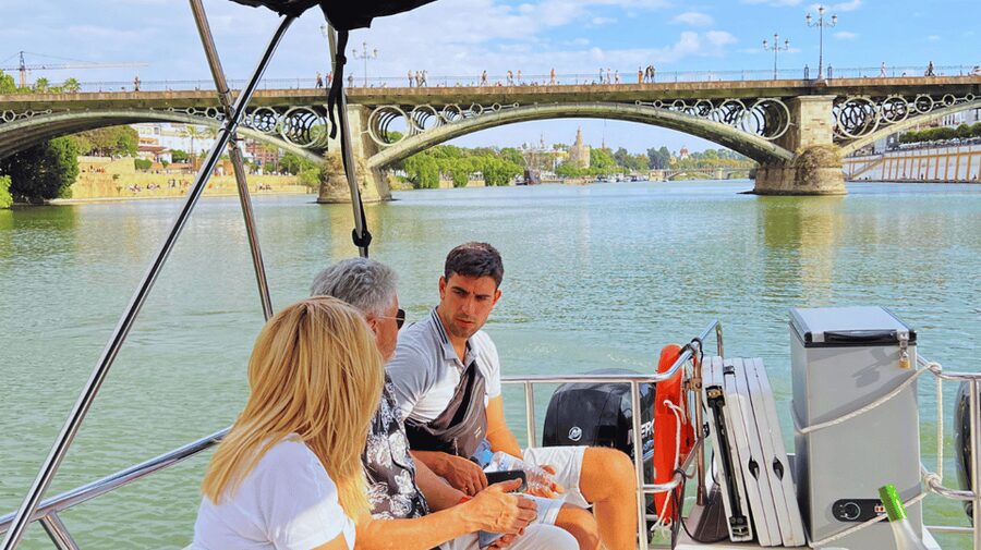 Seville: Guadalquivir River Boat Tour - Isla La Cartuja and the ending loop by Puente de la Barqueta