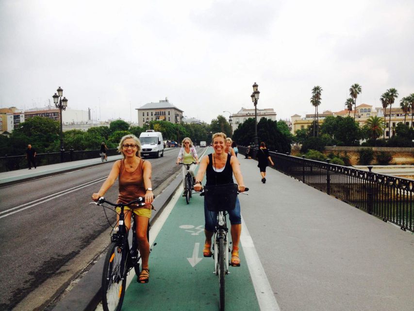 Seville: Highlights City Bike Tour - Where to meet and how to prepare for an easy ride