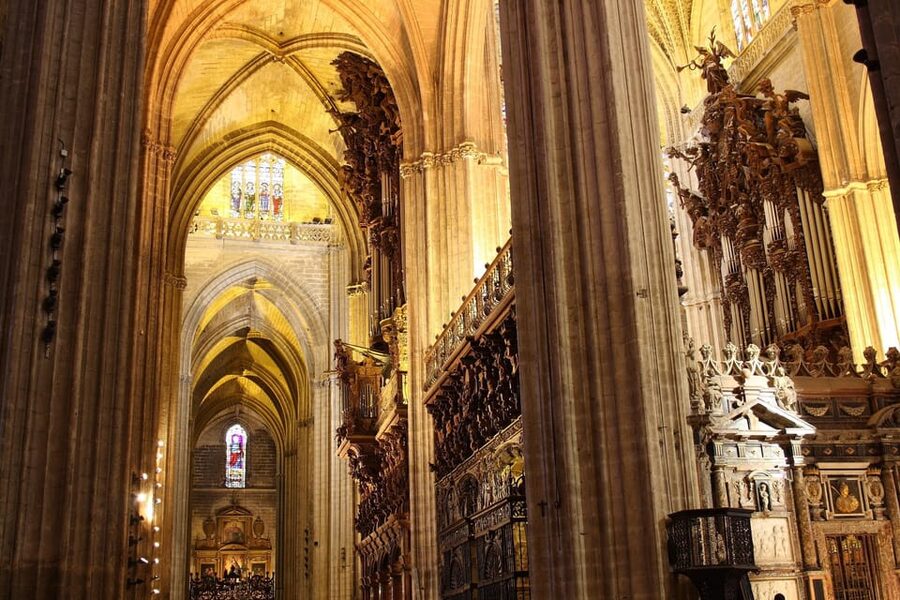 Seville: Priority Access Cathedral & Giralda Tour - Priority access at Seville Cathedral: where your time actually goes