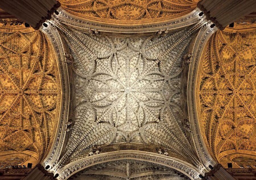 Seville: Priority Access Cathedral & Giralda Tour - Duration and pacing: 1.5 to 3 hours that won’t feel rushed