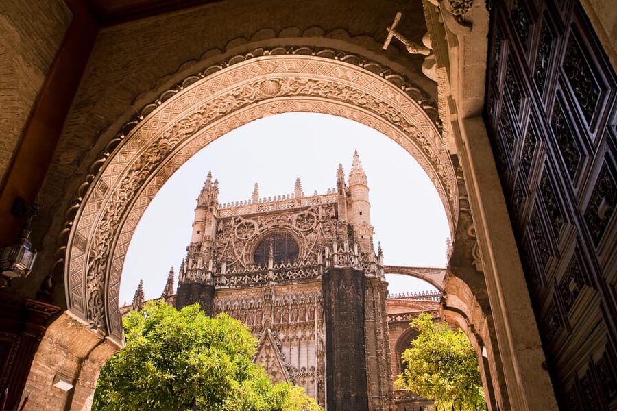Seville: Priority Access Cathedral & Giralda Tour - Who this tour suits best, and who should think twice