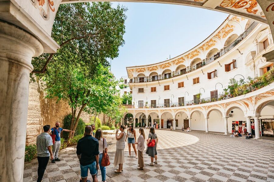 Seville: Tapas, Taverns and History Guided Walking Tour - Meeting points in Seville, and how to not lose time