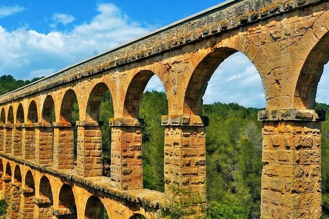 Tarragona and Sitges Tour with Small Group and Hotel Pick Up - Pace, comfort, and who this small group tour suits best