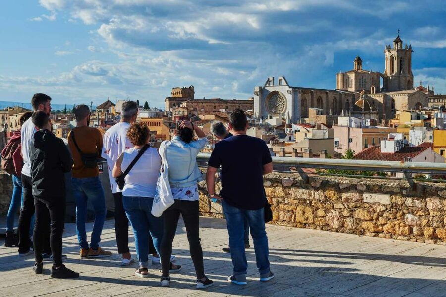 Tarragona: Roman Heritage Guided Walking Tour - Pace, weather, and how to have an easier experience