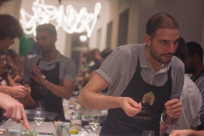 Taste of Spain: Tapas Cooking Class with Bottomless Wine Pairing - Cava Welcome and the Wine Pairing Rhythm