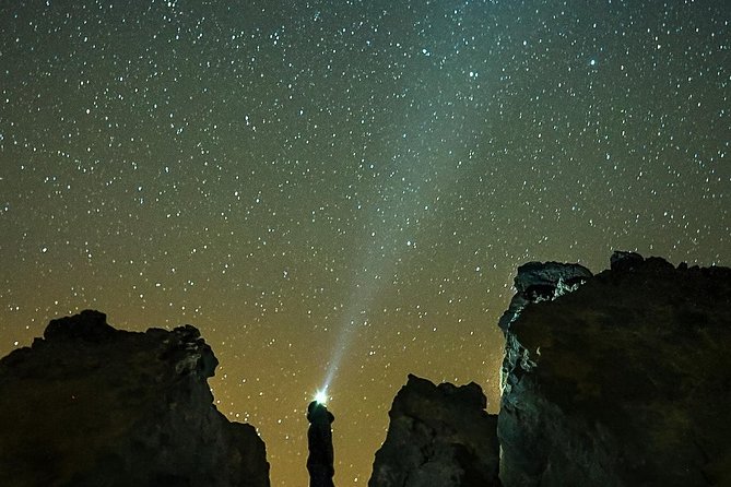 Teide National Park Sunset & Stargazing with Dinner (Star Safari) - Stop 2: Montaña Sámara sunset views and the cava moment