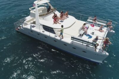 Marine-Life Tour with Transfer, Buffet and Drinks