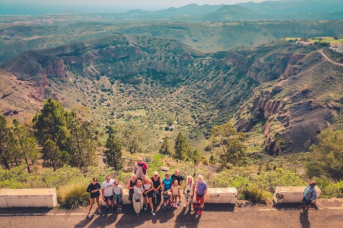 The Volcano Heart Tour: Hiking, Tasting and Sunset Experience - Pickup, timing, and how the day stays on track