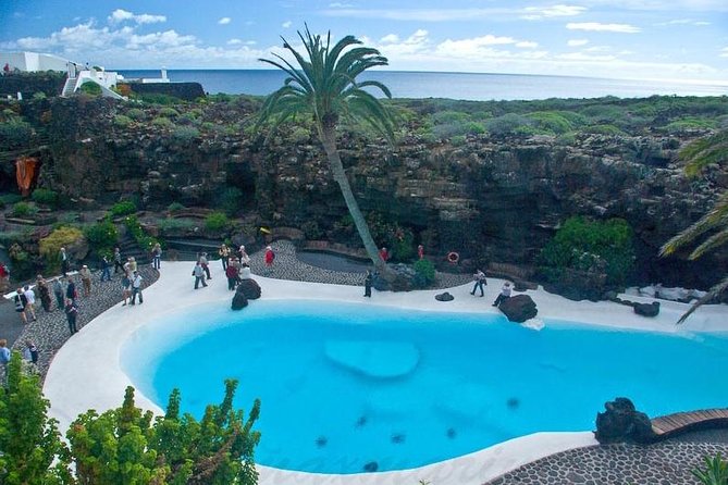 Timanfaya, Golfo, Jameos Agua & Camel Ride (opt) - Lanzarote - Optional lunch in Haría: pay if you want it, skip if you prefer flexibility
