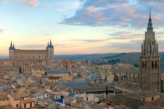 Toledo & Segovia Tour with Cathedral and Alcazar Tickets & Lunch - Segovia arrival: Roman aqueduct first, then Cathedral and free time