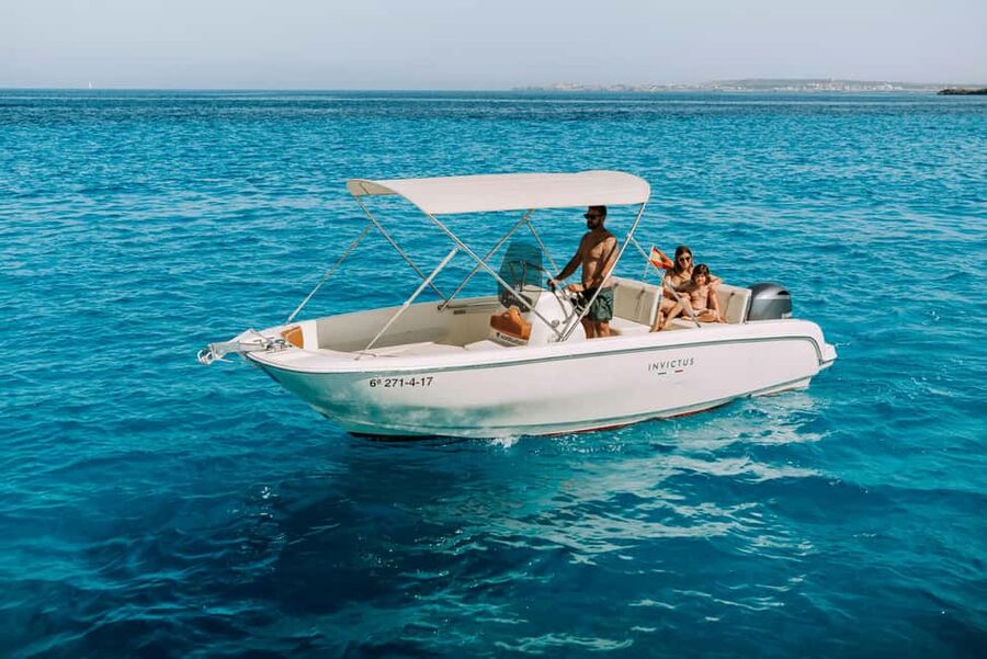 Torrevieja: Boat Rental without a License - Torrevieja boat rental without a license, what it means on the water