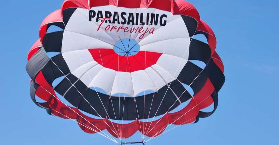 Torrevieja: parasailing experience - Reial Club Nàutic Torrevieja, Then Out on the Water