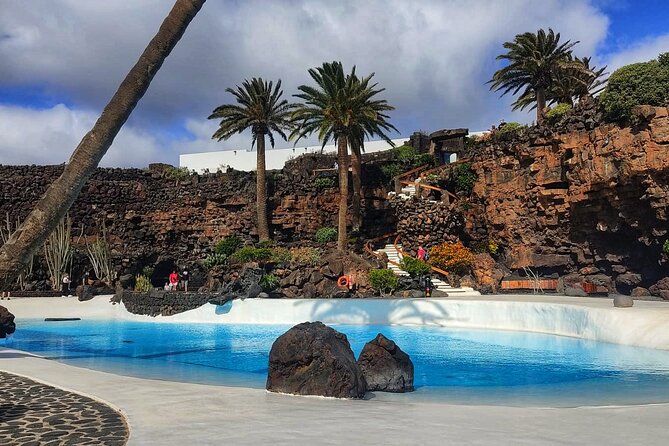 Tour to Timanfaya, Jameos del Agua, Cueva de los Verdes and viewpoint from the cliff - Stop 2: Jameos del Agua, César Manrique’s art meets geology