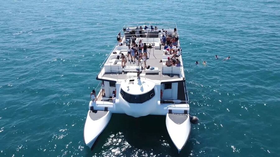 Valencia: Catamaran Cruise, Paella Lunch and Swim Stop - Meeting Boramar and Getting Onboard Without Stress