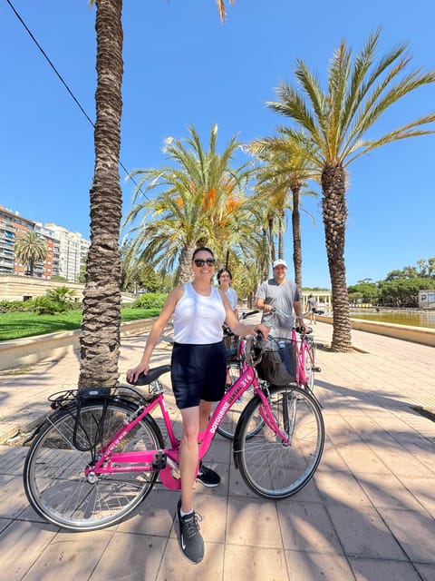 Valencia: City Highlights Guided Bike Tour - City of Arts and Sciences: Calatrava in full scale