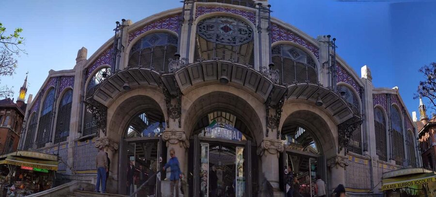 Valencia: City Walking Tour with Top Attractions - ITALIAN - National Museum of Ceramics and Decorative Arts, from the outside