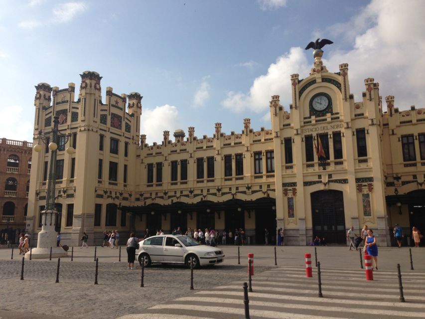 Valencia: Historical Walking Tour - Why Torres de Serranos is the perfect place to begin