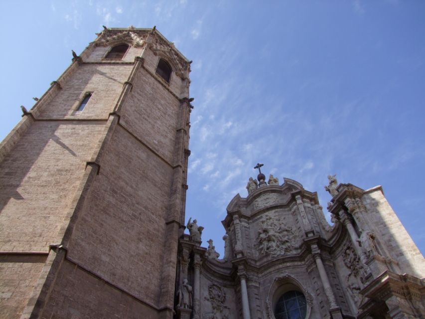 Valencia: Historical Walking Tour - Ciutat Vella on foot, with time to connect the dots