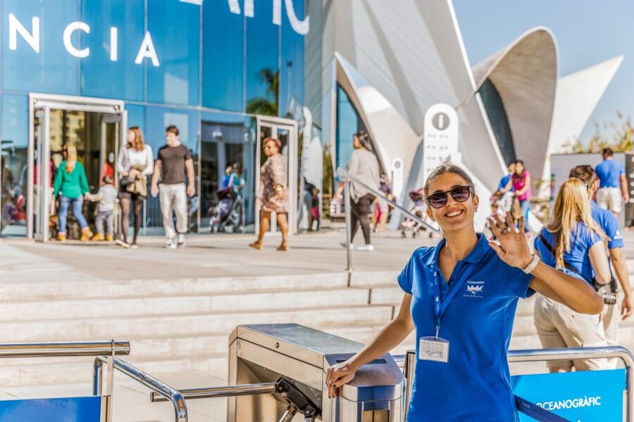 Valencia: Oceanogràfic Entry Ticket - Oceanogràfic in Valencia’s City of Arts and Sciences