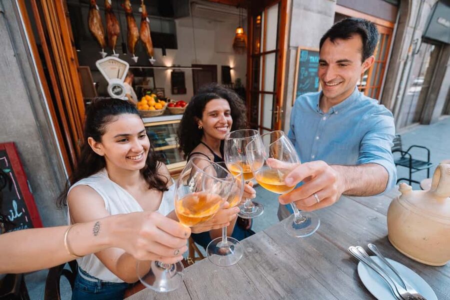 Valencia: Tapas and Drinks Evening Tour - Stop style: 2 to 3 tapas per bar, plus one paired drink