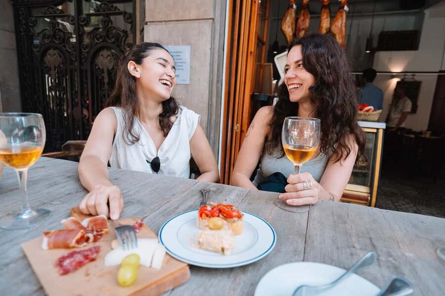 Valencia: Tapas and Drinks Evening Tour - Round four: dessert, digestivos, and the after-dinner mood