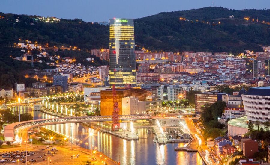 Walking Tour in Bilbao - Meeting at Arriaga Theater, then settling into Casco Viejo