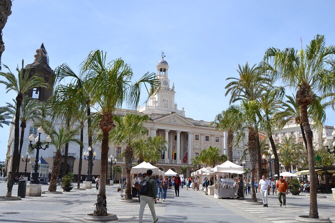 Walking Tour through Cádiz: Stories from the hand of a local guide - Price and time: what you really get for around $16